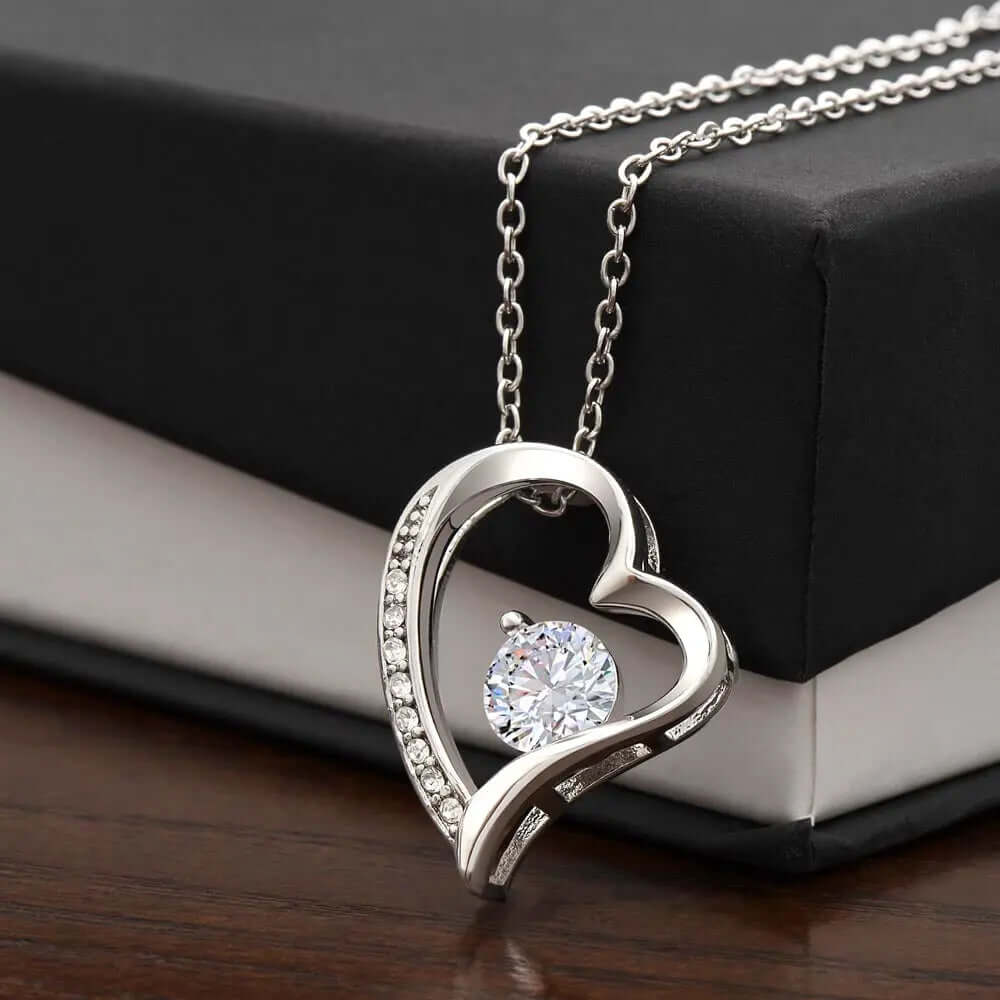 Forever Love Heart Necklace - Decorify Homes